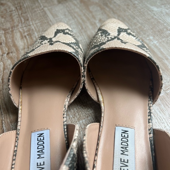Steve Madden Snake Skin Pattern Flats - Picture 5 of 5